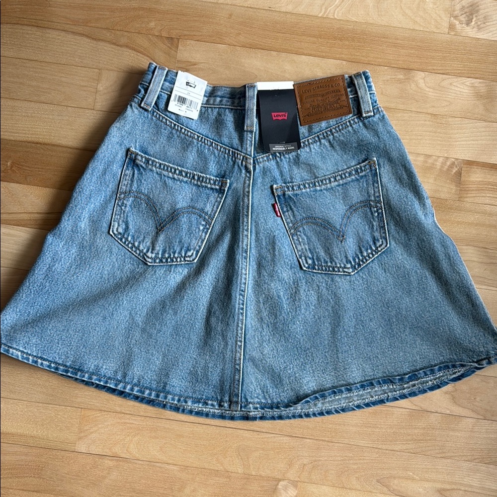 Levi's Blue Denim Skirt NWT 90s flare